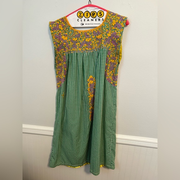 Mi Golondrina Dresses & Skirts - Mi Golindrina size Small green gingham dress